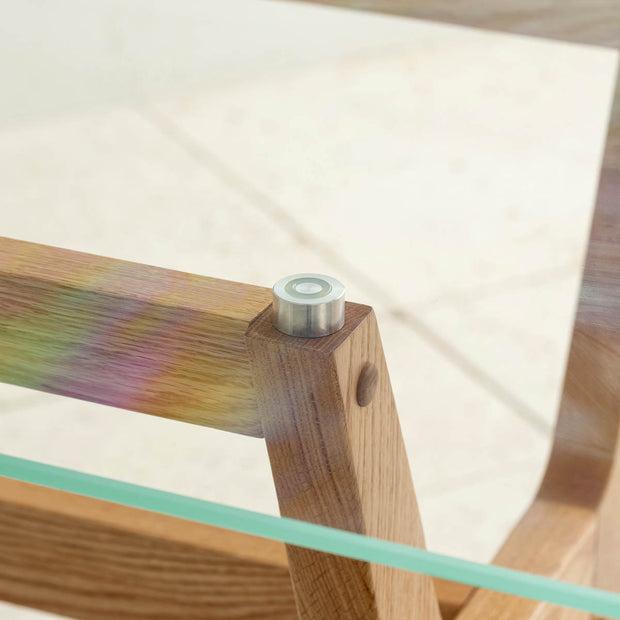 Favricaのガラス天板（幅140cm）とナチュラルカラーのHライン木製脚を組み合わせたテーブル（天板取り付け用部品）