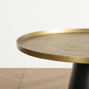 天板のゴールドがアンティーク感を醸し出すコーヒーテーブル（天板）