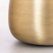 かなでもののファイバーストーンを使用したシックモダンのゴールドの大きめの鉢(下部)・クローズアップ2