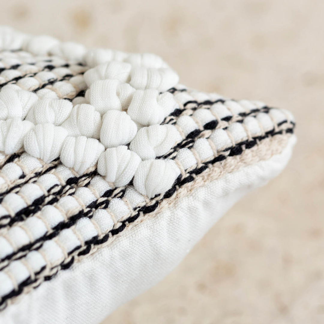 Natural - Cute 丁寧につくられた ハンドメイド クッション ひし形