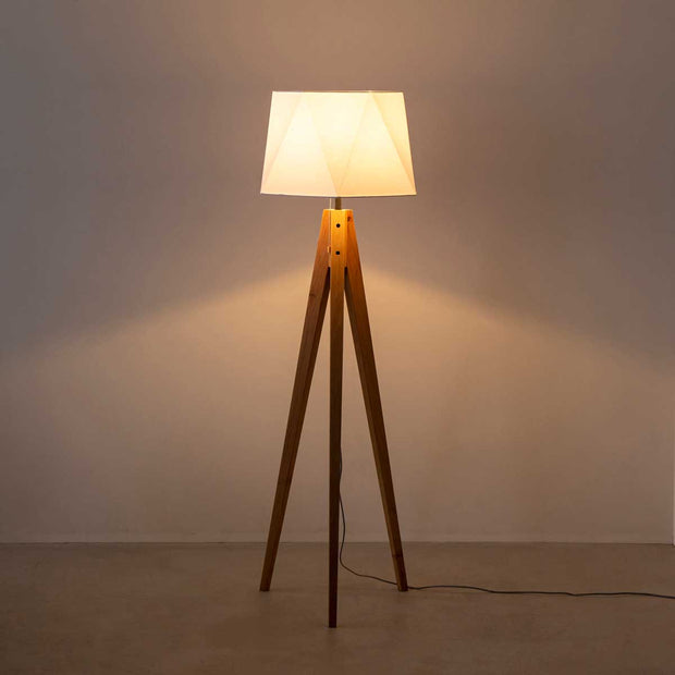 Hexagon Cotton Wood Floor Lamp – KANADEMONO