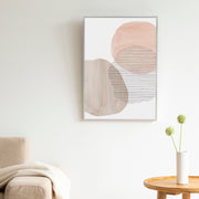 KANADEMONOのピンクとグレーの水彩が空間を優しく彩るアートA1＋シルバーフレーム（壁掛け使用例2）