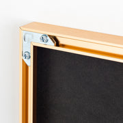 KANADEMONOの淡い配色にアクセントカラーを織り交ぜたモダンな抽象画アートA1＋ゴールドフレーム（フレーム裏面）