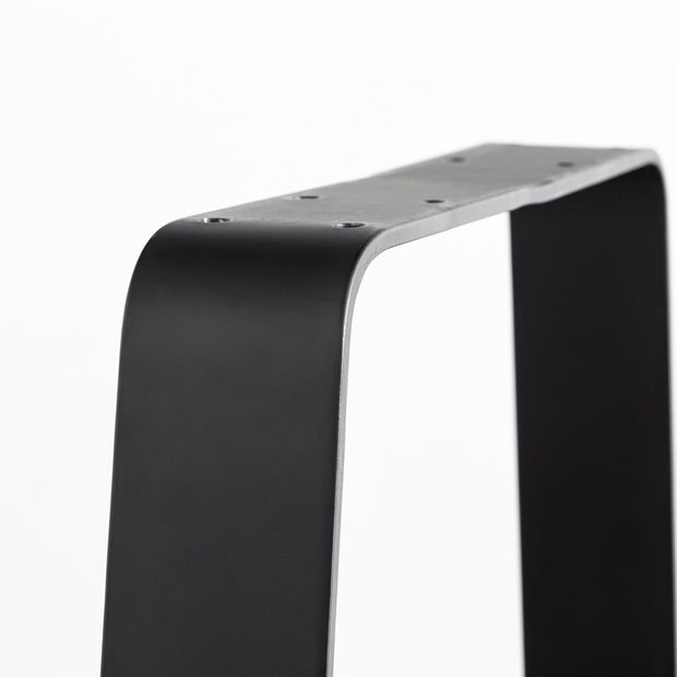 かなでものの無垢鉄のフラットバーから製作したマットブラックのAラインタイプのテーブル脚2脚セット（上部2）