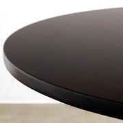 かなでもののブラックブラウンの天板とマットブラックの4pinアイアン脚を組み合わせたすっきりとしたデザインの直径100cmのカフェテーブル（天板）