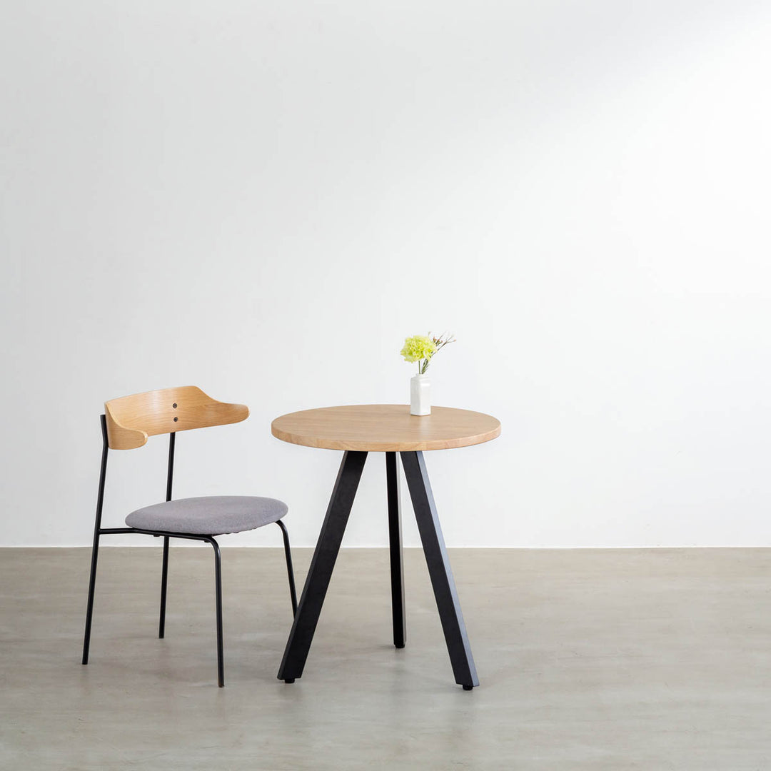 KANADEMONO THE CAFE TABLE アッシュグレー 80×80 THE CAFE TABLE / ラバーウッド Stainless トライアングル 3pin
