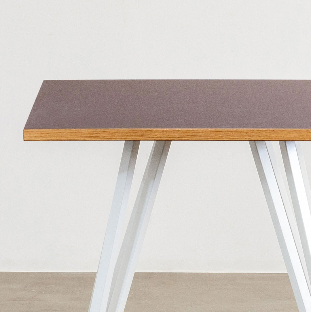 THE CAFE TABLE / リノリウム White Steel トライアングル 4pin