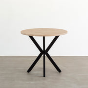 Kanademonoラバーウッド・Ashのラウンド天板とデザイン性の高いXラインの脚を組み合わせたカフェテーブル2