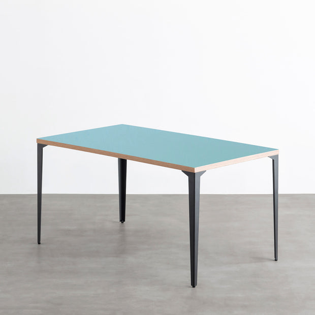 THE TABLE / リノリウム ブルー系 × Black Steel – KANADEMONO