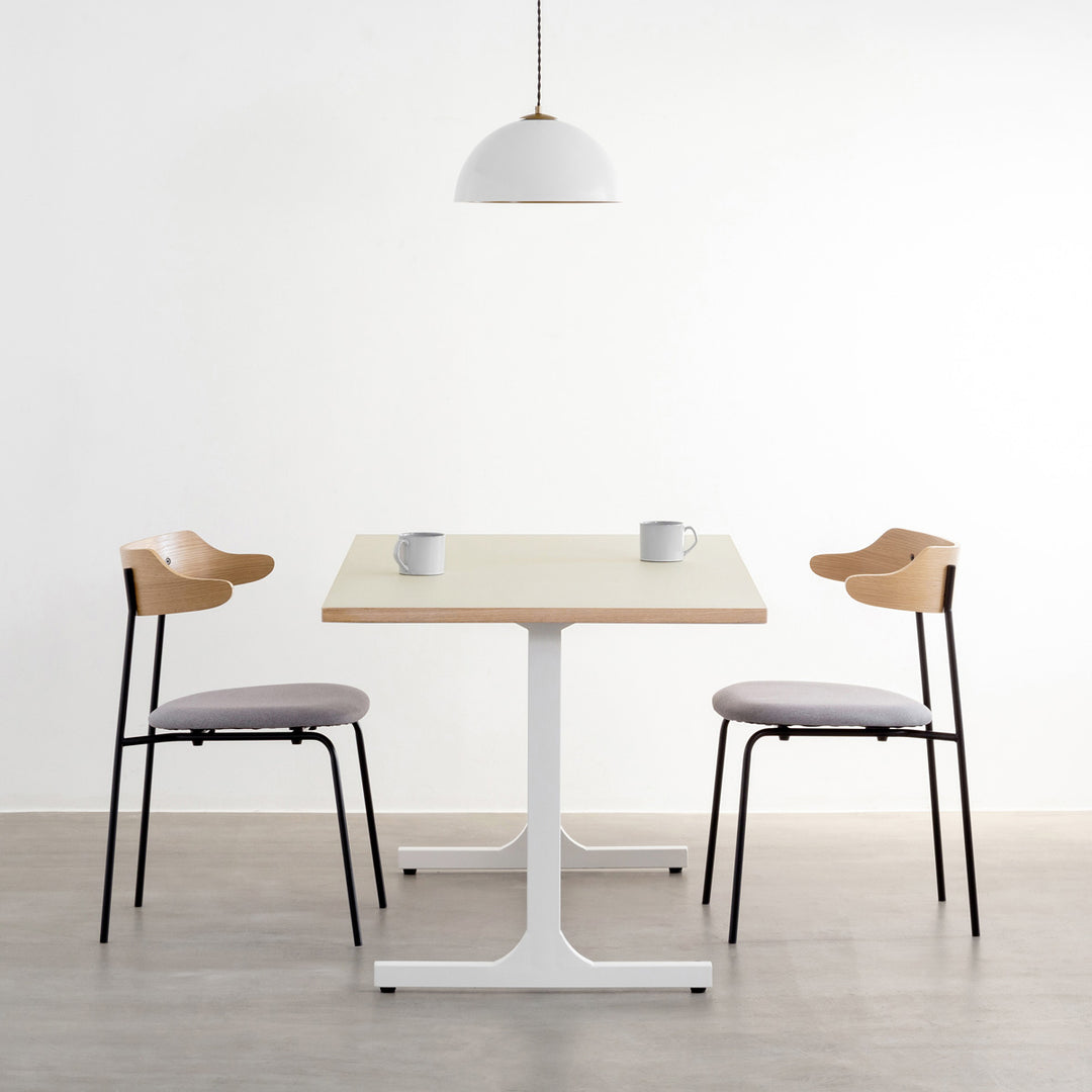 THE TABLE / リノリウム ベージュ・グレー系 × White Steel THE TABLE / リノリウム ベージュ・グレー系 × White Steel