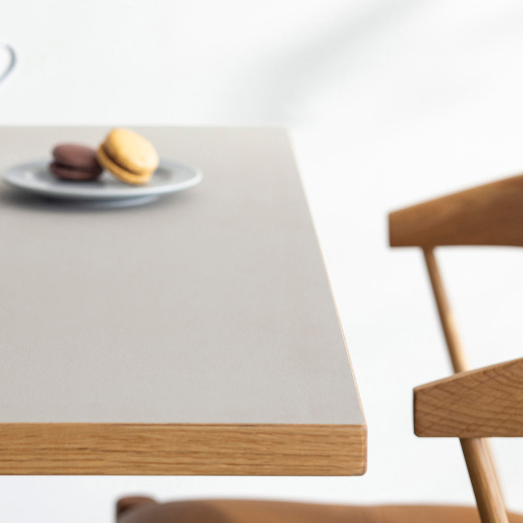【4/13まで】かなでもの ラウンドテーブル リノリウム 100cm THE CAFE TABLE / リノリウム White Steel トライアングル 4pin