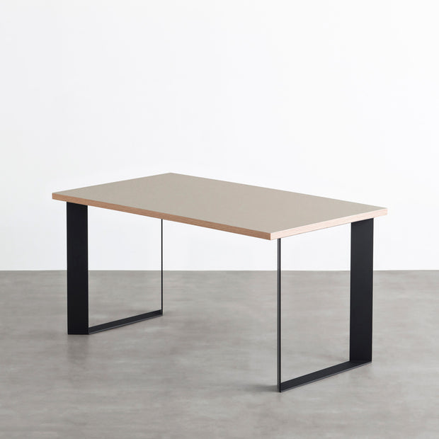 THE TABLE / リノリウム ベージュ・グレー系 × Black Steel – KANADEMONO