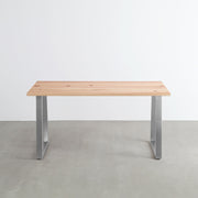 KANADEMONOの長良杉天板にベル型のステンレス脚を合わせたシンプルで気品あるテーブル（正面）