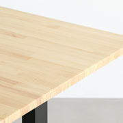 KANADEMONOのパイン材とマットブラックのI型の鉄脚を組み合わせたシンプルモダンなテーブル（天板）