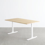 KANADEMONOのパイン天板とマットホワイトのIラインスチール脚を組み合わせたテーブル