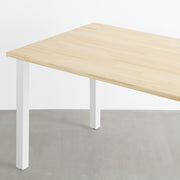KANADEMONOのパイン天板とマットホワイトの角柱スチール脚を組み合わせたテーブル（天板と脚）