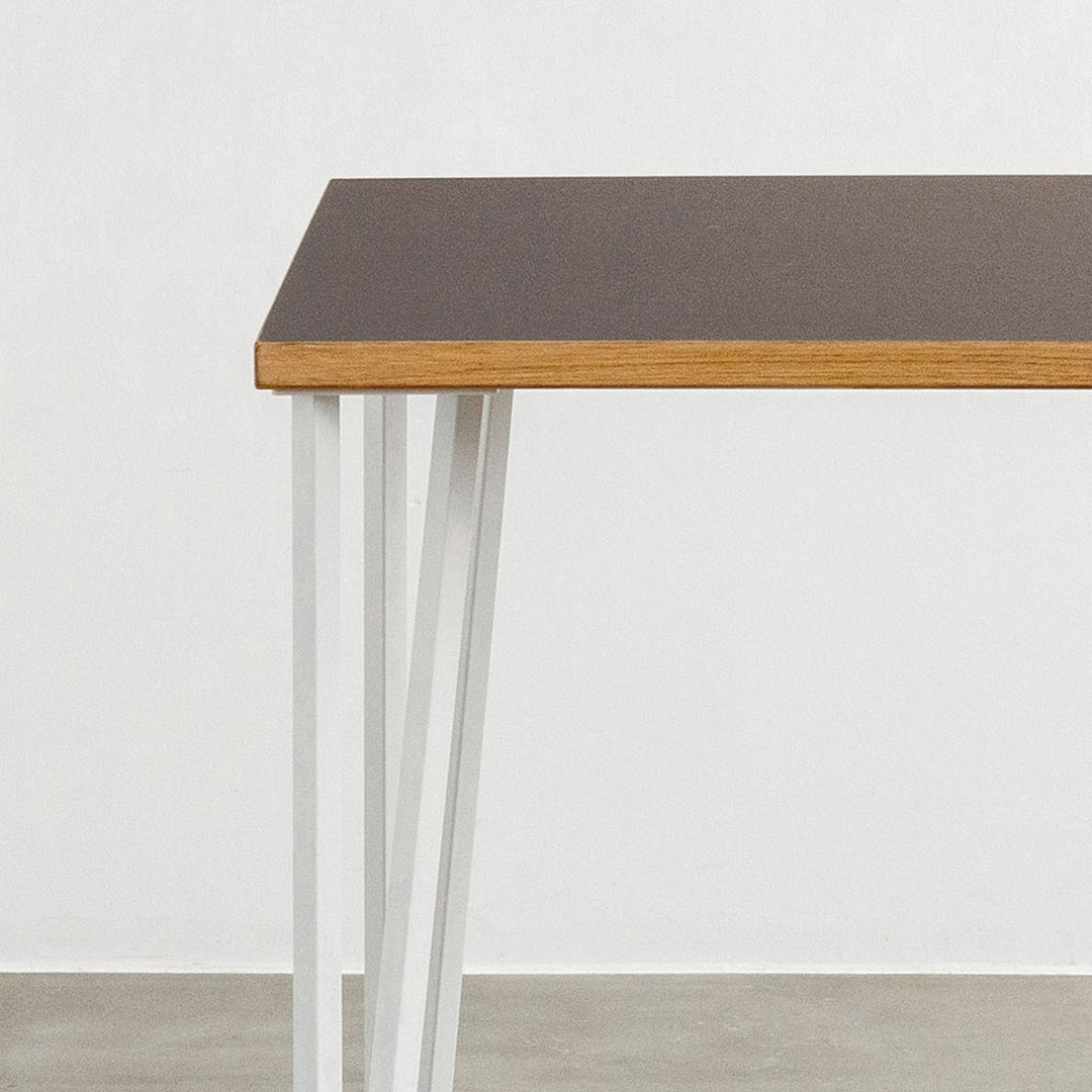 THE CAFE TABLE / リノリウム White Steel トライアングル