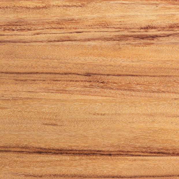 KANADEMONOの突板アンバー天板のサンプル木材（アップ2）
