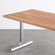 KANADEMONOのアンバー突板天板にIラインのステンレス脚を組み合わせたテーブル（天板と脚）