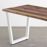 かなでもののヴィンテージ風杉無垢とホワイトのトラペゾイド鉄脚を組み合わせたシンプルモダンなテーブル（斜め）