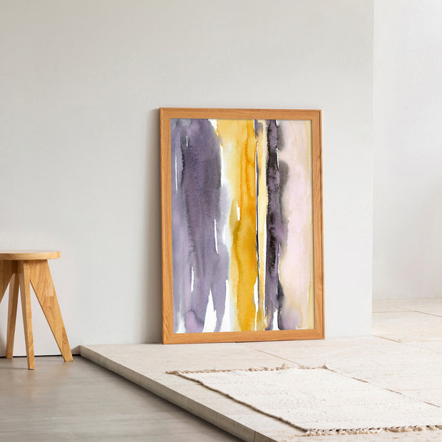 Kanademonoのグレー×暖色カラーをストライプ状に描いた水彩抽象画A1＋ナチュラルウッドフレーム（エントランス使用例）
