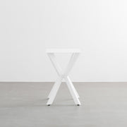 KanademonoのホワイトアイアンチューブのXラインが珍しくデザイン性の高いカフェテーブル脚2