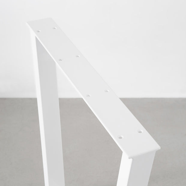 かなでもののホワイトのトラペゾイド（台形）タイプのテーブル脚2脚セット（上部）