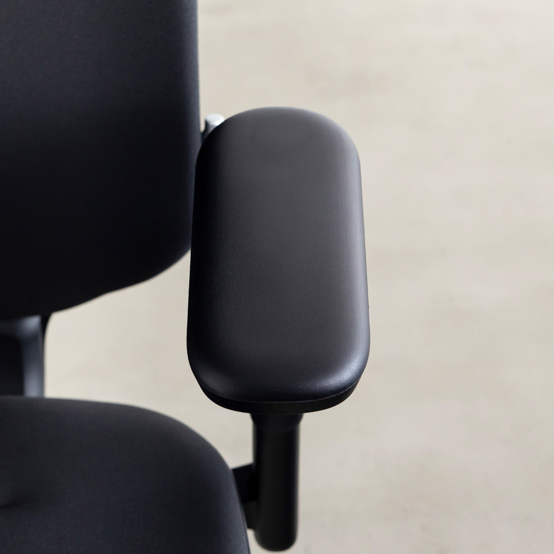 Functional - Comfort リクライニングできる ハイバック デスク Functional - Comfort リクライニングできる ハイバック デスク