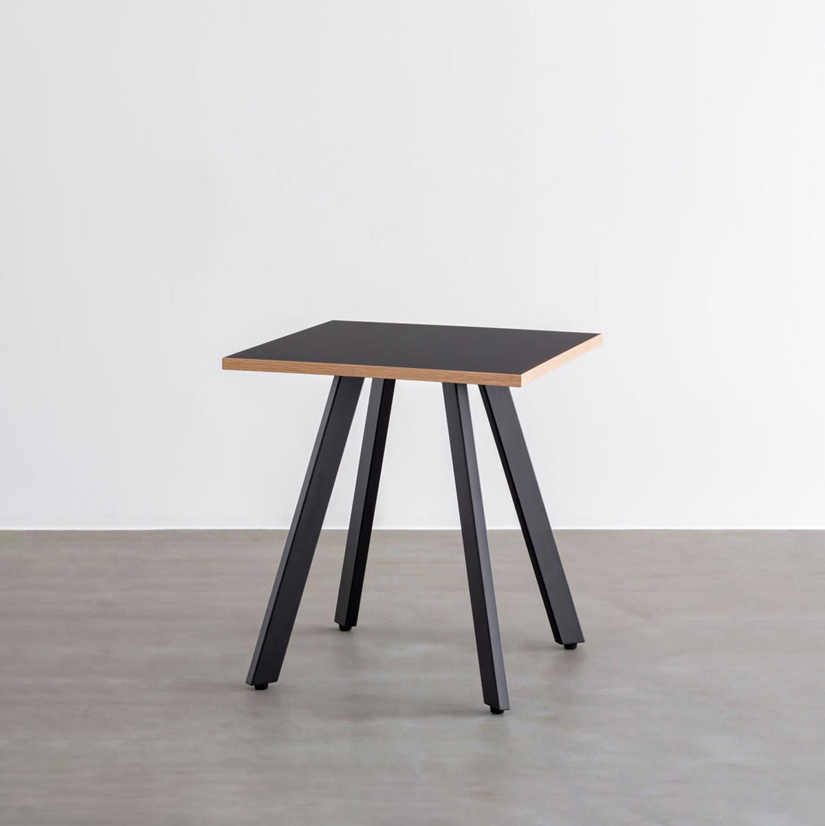 SQUARE CAFE TABLE 80cm – KANADEMONO