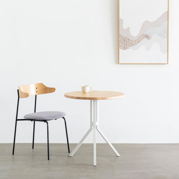 THE CAFE TABLE / 天然木シリーズ　White Steel Tripod - 3 × ラウンド φ60 - 65