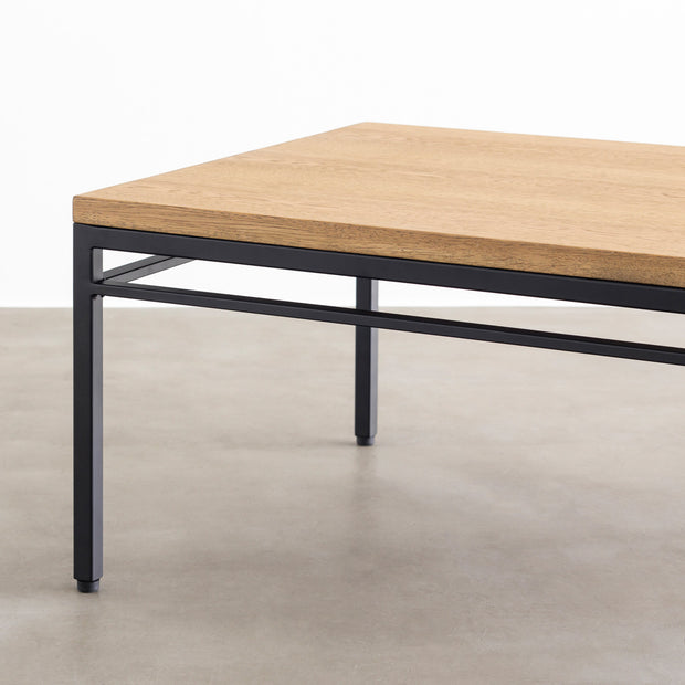 オーク天然木＋ブラックアイアンのシンプルなデザインが洗練された印象のセンターテーブル・Mサイズ（天板と脚）