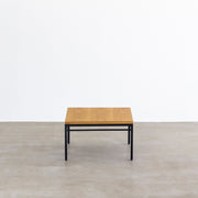 オーク天然木＋ブラックアイアンのシンプルなデザインが洗練された印象のセンターテーブル・Sサイズ（正面）