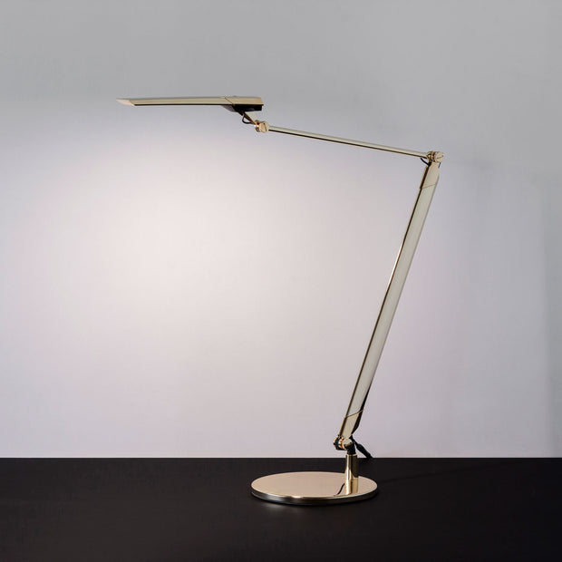 Slim - Stylish Touchless Metalic Desk Lamp – KANADEMONO