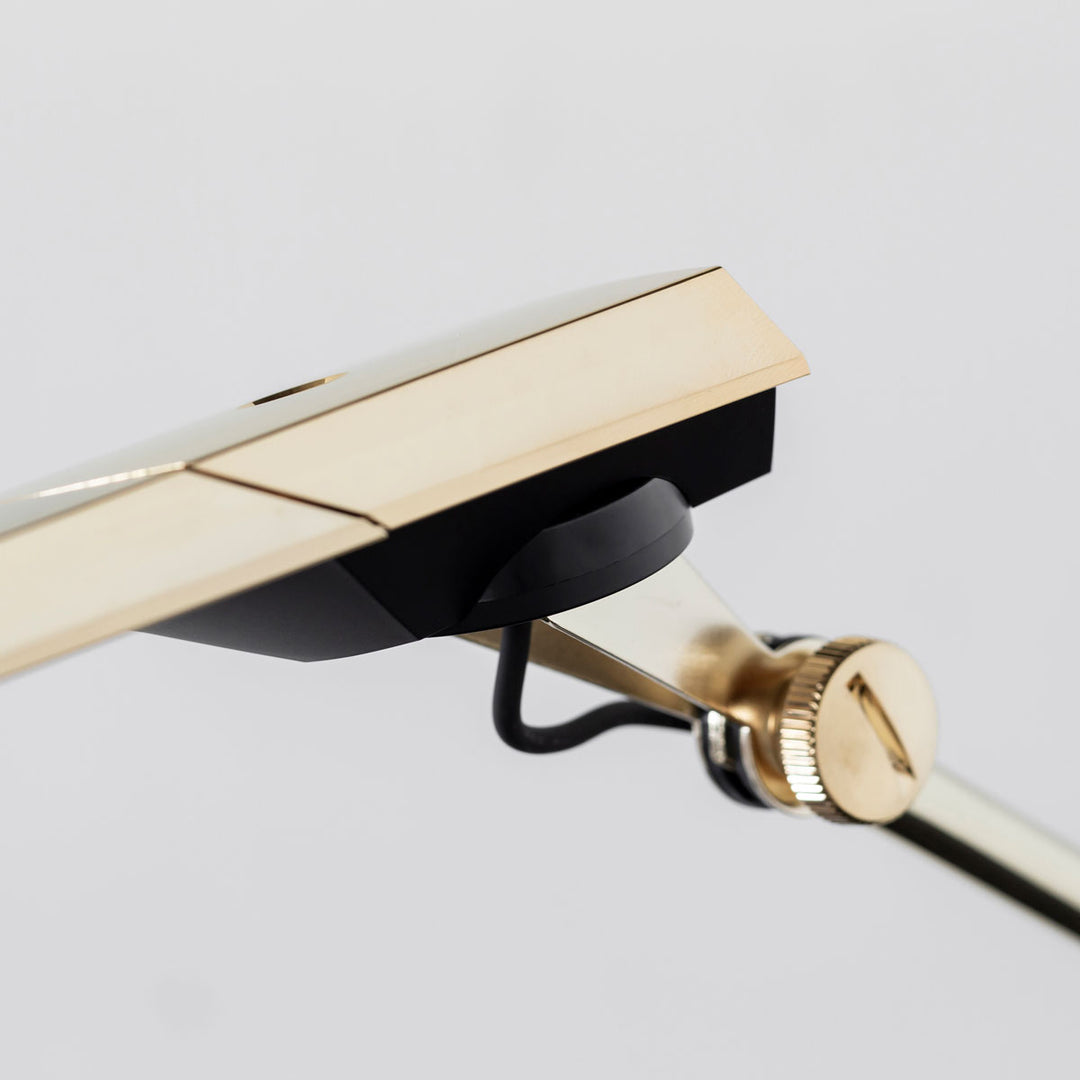 Slim - Stylish Touchless Metalic Desk Lamp – KANADEMONO