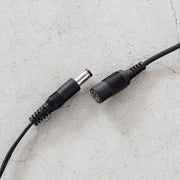 付属品のライト本体と電源アダプタを繋ぐジャック