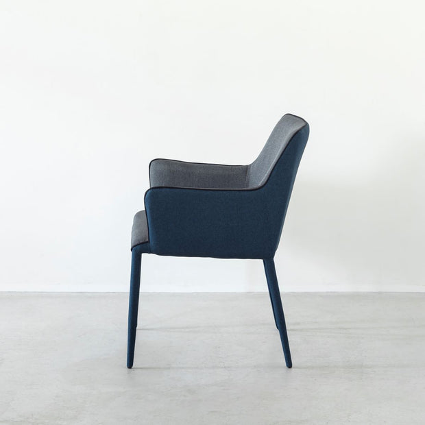 Two-tone Stylish Arm Chair – KANADEMONO