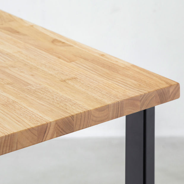 かなでもののナチュラルテイストなラバーウッドとマットブラックのレクタングル鉄脚を使用したシンプルモダンなテーブル4