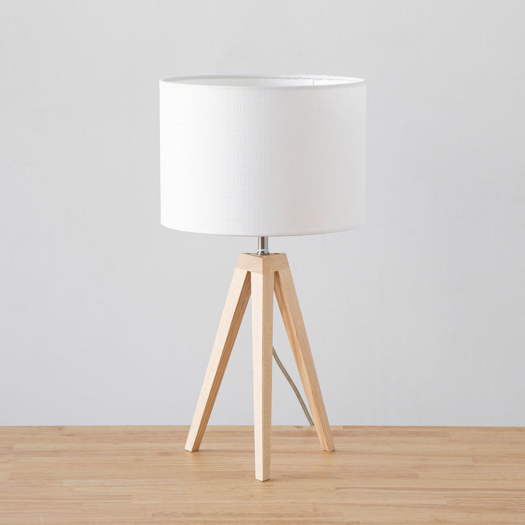リネンシェード スカンジナビアン テーブルランプ – KANADEMONO