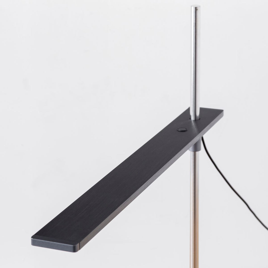 Gray × Plate Slim Desk Lamp – KANADEMONO