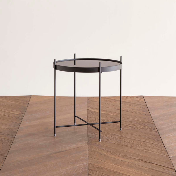 Round Modern Metal Side Table - M – KANADEMONO