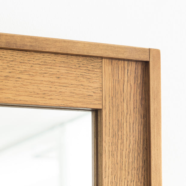 KANADEMONOのオーク突板の木枠とパイン材の縁を組み合わせたナチュラルなウッドミラー（木枠2）