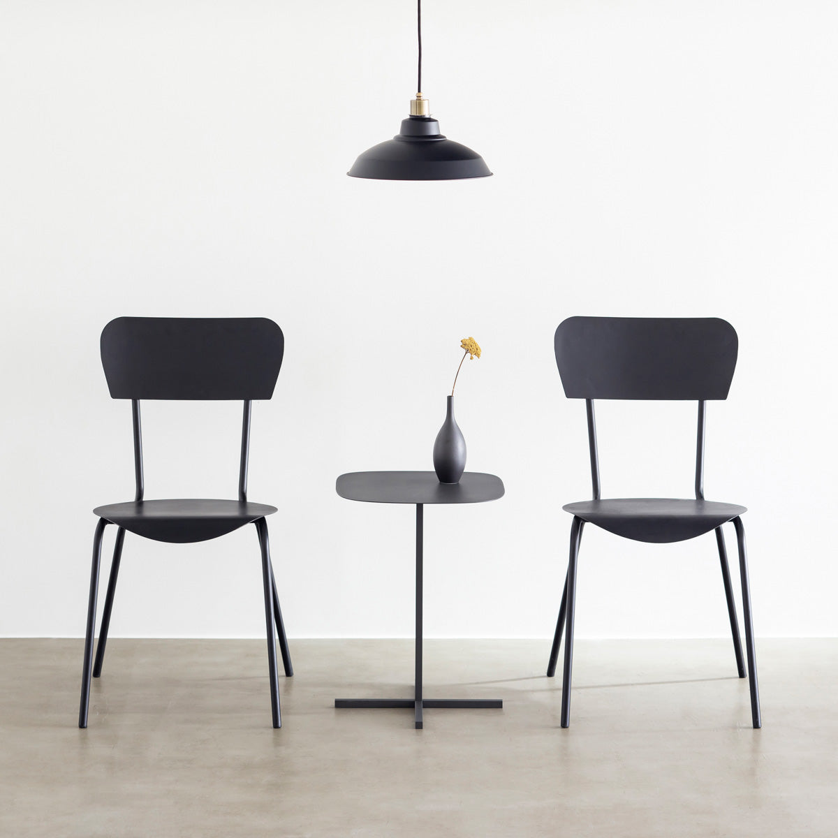 DUENDE SOLID STEEL TABLE マルチに使える サイドテーブル – KANADEMONO