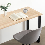 かなでもののホワイトアッシュ材とマットブラックのレクタングル鉄脚を組み合わせたシンプルモダンなテーブルと椅子3